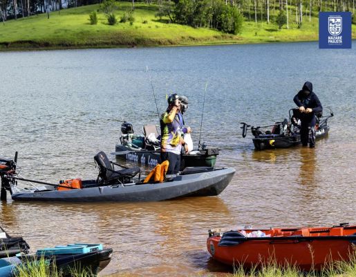 Nazaré Paulista sedia final de torneio nacional de pesca esportiva em caiaque e reforça vocação turística e esportiva
